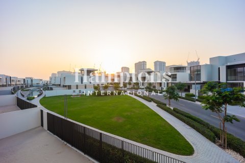 Villa in Maple at Dubai Hills Estate, Dubai Hills Estate, Dubai 5 bedrooms, 963.49701300 sq.m. № 97952 - photo 19