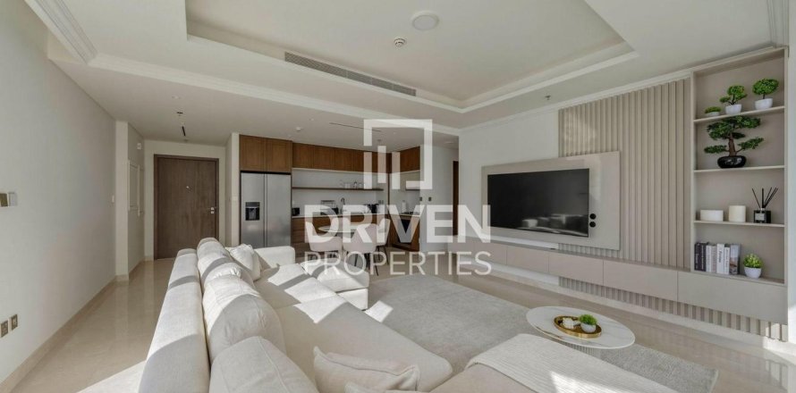 Apartment in EMAAR Beachfront, Dubai Harbour, Dubai 2 bedrooms, 124.21 sq.m. № 128885