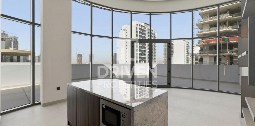 Квартира в District 10, Джумейра Вилладж Серкл, Дубай, 2 спальни, 280.66м², № 128991