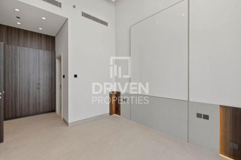 Снять в аренду квартиру в District 10, Джумейра Вилладж Серкл, Дубай: 2 спальни, 280.66м², № 128991 - фото 13