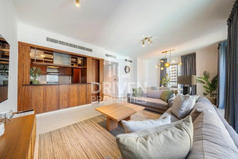 Apartamento en The Residences, Downtown Dubai (Downtown Burj Dubai), Dubai, 2 dormitorios, 134.9 m², № 136660 - foto 2