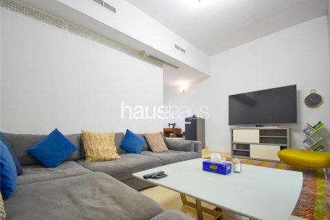 Villa in Jumeirah Village Circle, Dubai 3 bedrooms, 330 sq.m. № 43761 - photo 7