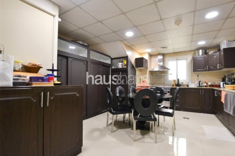 Villa in Jumeirah Village Circle, Dubai 4 bedrooms, 340 sq.m. № 43763 - photo 4