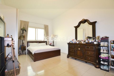 Villa in Jumeirah Village Circle, Dubai 4 bedrooms, 340 sq.m. № 43763 - photo 7
