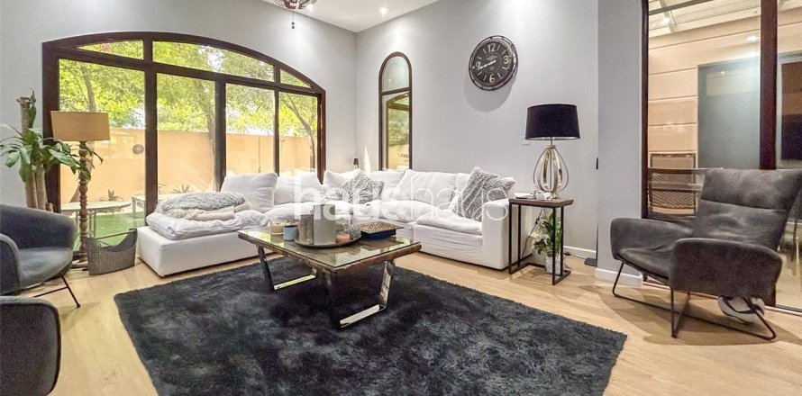Townhouse in Mudon, Dubai 4 bedrooms, 352 sq.m. № 43951
