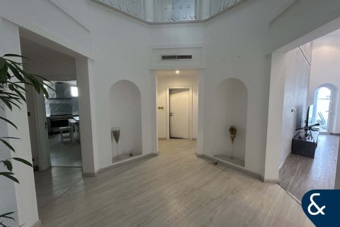 Villa in Garden Homes, Palm Jumeirah, Dubai 4 bedrooms, 622 sq.m. № 76799 - photo 2