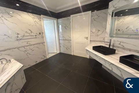 Villa in Garden Homes, Palm Jumeirah, Dubai 4 bedrooms, 622 sq.m. № 76799 - photo 15