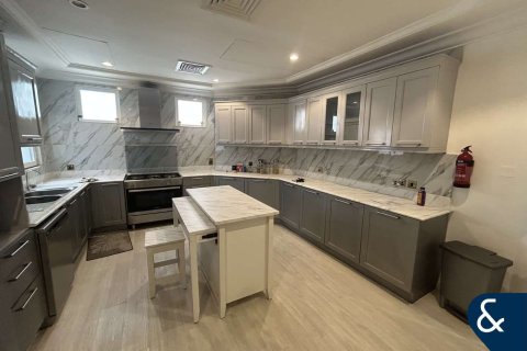 Villa in Garden Homes, Palm Jumeirah, Dubai 4 bedrooms, 622 sq.m. № 76799 - photo 3