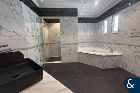 Villa in Garden Homes, Palm Jumeirah, Dubai 4 bedrooms, 622 sq.m. № 76799 - photo 13