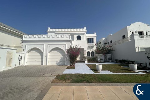 Villa in Garden Homes, Palm Jumeirah, Dubai 4 bedrooms, 622 sq.m. № 76799 - photo 1