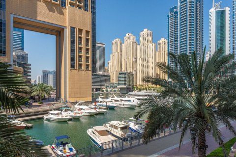 Apartment in Dubai Marina, Dubai 4 bedrooms, 373.75 sq.m. № 134033 - photo 14