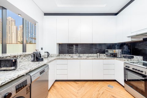 Apartment in Dubai Marina, Dubai 4 bedrooms, 373.75 sq.m. № 134033 - photo 9