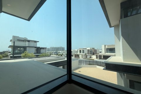 Villa in Jebel Ali, Dubai 5 bedrooms, 763.67 sq.m. № 134036 - photo 3