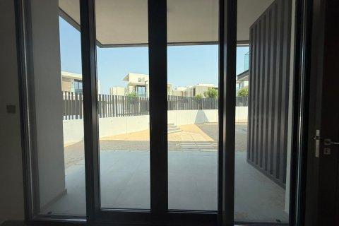 Villa in Jebel Ali, Dubai 5 bedrooms, 763.67 sq.m. № 134036 - photo 19