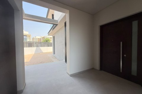 Villa in Jebel Ali, Dubai 5 bedrooms, 763.67 sq.m. № 134036 - photo 21