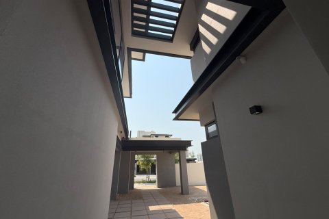 Villa in Jebel Ali, Dubai 5 bedrooms, 763.67 sq.m. № 134036 - photo 16