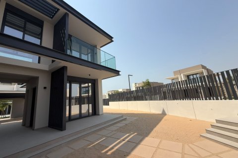 Villa in Jebel Ali, Dubai 5 bedrooms, 763.67 sq.m. № 134036 - photo 13