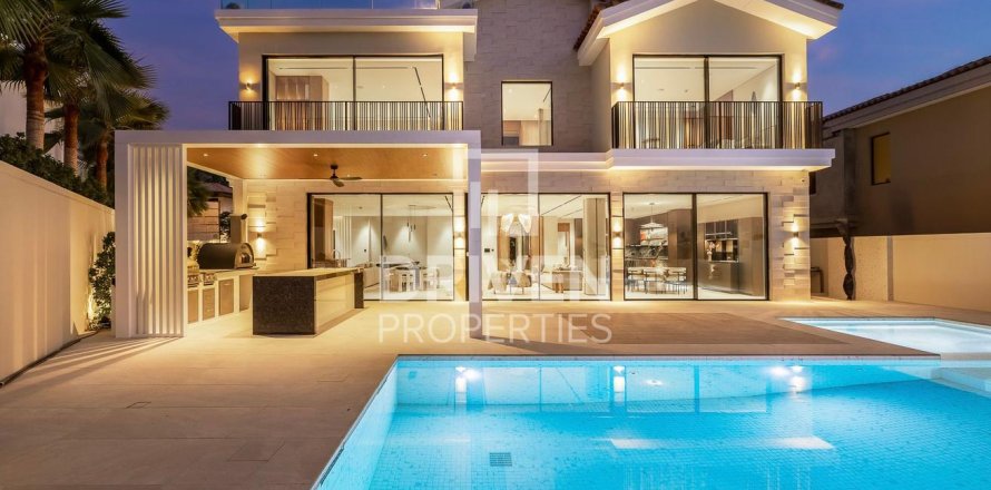 Villa in Jumeirah Golf Estates, Dubai 7 bedrooms, 876.91 sq.m. № 136905