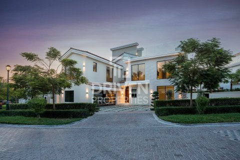 Villa in Jumeirah Golf Estates, Dubai 7 bedrooms, 876.91 sq.m. № 136905 - photo 2