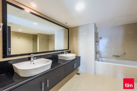 Apartment in Dubai 3 bedrooms, 224.7 sq.m. № 111271 - photo 7