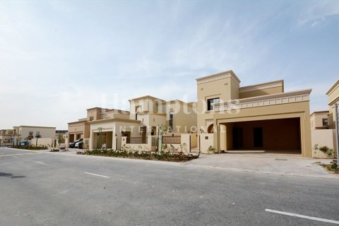 Villa à Bella Casa, Serena, Dubai, 5 chambres, 619.561 m², № 111213