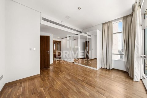 Apartment in DIFC, Dubai 2 bedrooms, 178.93 sq.m. № 126411 - photo 9