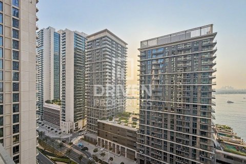 شقة في EMAAR Beachfront, Dubai Harbour, دبي 1غرف نوم, 73.67 م² رقم 126416