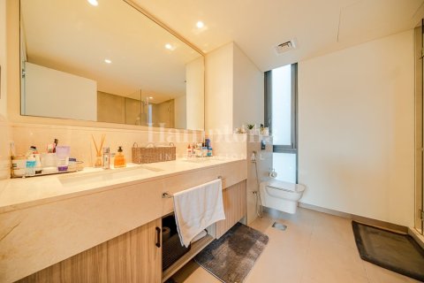 Снять в аренду виллу в Golf Grove, Дубай Хилс Эстейт, Дубай: 4 спальни, 309.83150500м², № 63762 - фото 1