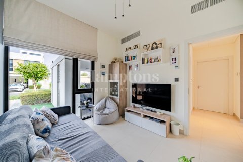 Снять в аренду виллу в Golf Grove, Дубай Хилс Эстейт, Дубай: 4 спальни, 309.83150500м², № 63762 - фото 5