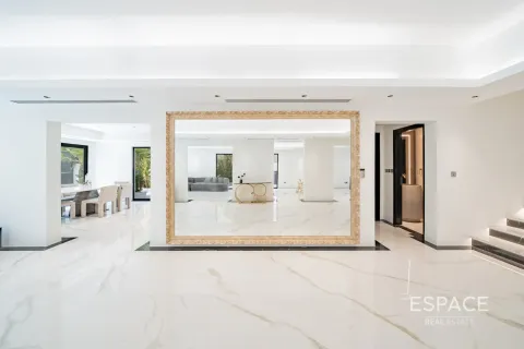 Villa in Meadows 8, Meadows, Dubai 4 bedrooms, 413 sq.m. № 61833 - photo 3