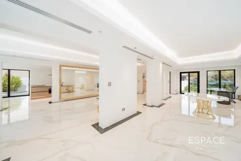 Villa in Meadows 8, Meadows, Dubai 4 bedrooms, 413 sq.m. № 61833 - photo 4