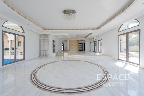 Купить виллу в Пальме Джумейре, Дубай: 5 спален, 650м², № 61837 - фото 4