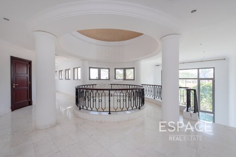 Купить виллу в Пальме Джумейре, Дубай: 5 спален, 650м², № 61837 - фото 7