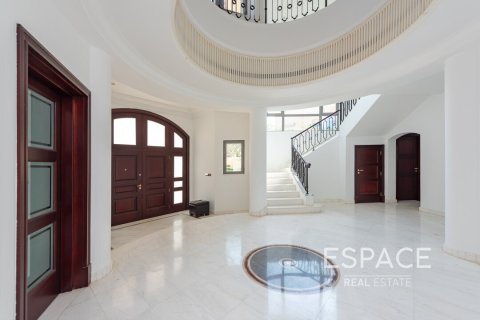 Купить виллу в Пальме Джумейре, Дубай: 5 спален, 650м², № 61837 - фото 5
