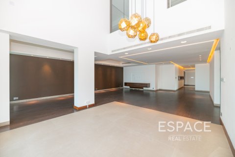Купить квартиру в Дубай Марине, Дубай: 5 спален, 649м², № 61838 - фото 2