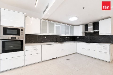Apartment in Dubai Marina, Dubai 2 bedrooms, 123.6 sq.m. № 124364 - photo 8