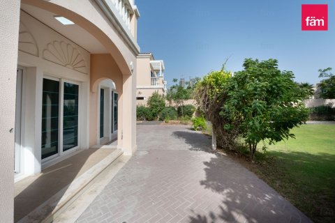 Townhouse in Dubai 2 bedrooms, 664.9 sq.m. № 124367 - photo 23