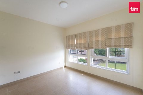 Townhouse in Dubai 2 bedrooms, 664.9 sq.m. № 124367 - photo 4