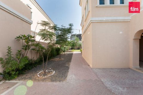 Townhouse in Dubai 2 bedrooms, 664.9 sq.m. № 124367 - photo 22