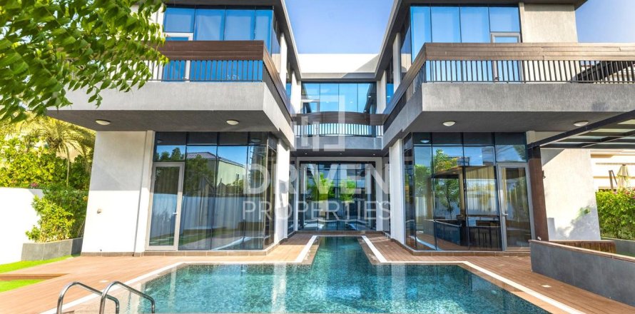 Villa in Jumeirah Park, Dubai 7 bedrooms, 680 sq.m. № 64899