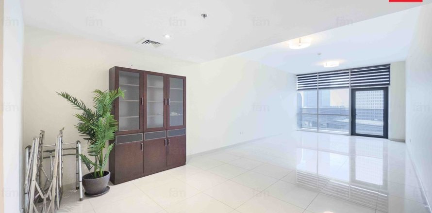 Appartement à Sheikh Zayed Road, Dubai, 3 chambres, 227.6 m², № 24397