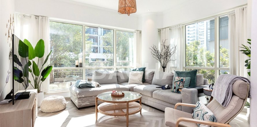 Appartement à Dubai Marina, Dubai, 2 chambres, 121 m², № 133228