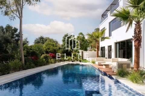 Villa in Al Barari, Dubai 5 bedrooms, 1486 sq.m. № 121419