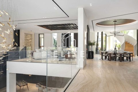Villa in Jumeirah Islands, Dubai 5 bedrooms, 1325 sq.m. № 121422 - photo 13