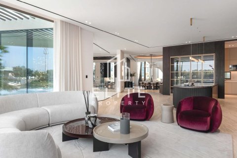 Villa in Jumeirah Islands, Dubai 5 bedrooms, 1325 sq.m. № 121422 - photo 9