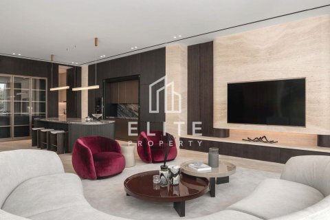 Villa in Jumeirah Islands, Dubai 5 bedrooms, 1325 sq.m. № 121422 - photo 10