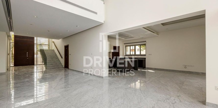 Villa à District One, Mohammed Bin Rashid City, Dubai, 5 chambres, 780.39 m², № 125201