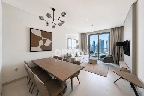 Apartamento en Vida Residences Dubai Mall, Downtown Dubai (Downtown Burj Dubai), Dubai, 3 dormitorios, 157.28 m², № 125199