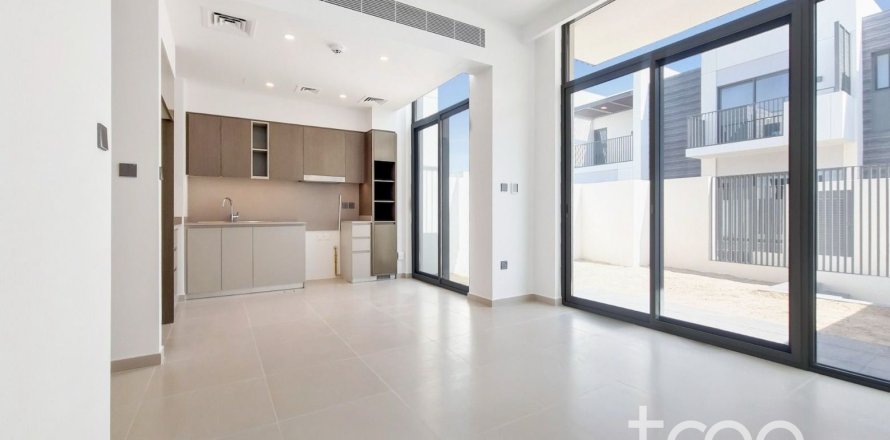 Таунхаус в Sun, Arabian Ranches 3, Дубай, 3 спальни, 180.32м², № 120077