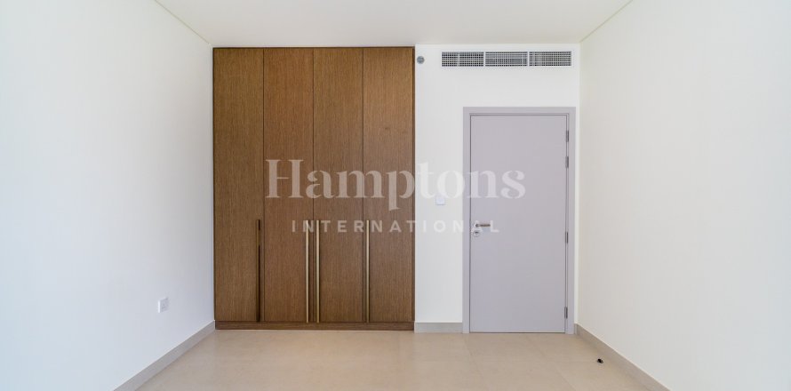 Apartment in Dubai Harbour, Dubai 1 bedroom, 68.934 sq.m. № 96587